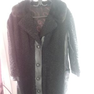 Genuine 0ersian Lamb/Sheep real fur coat,Leather, curly black fur, buttoned